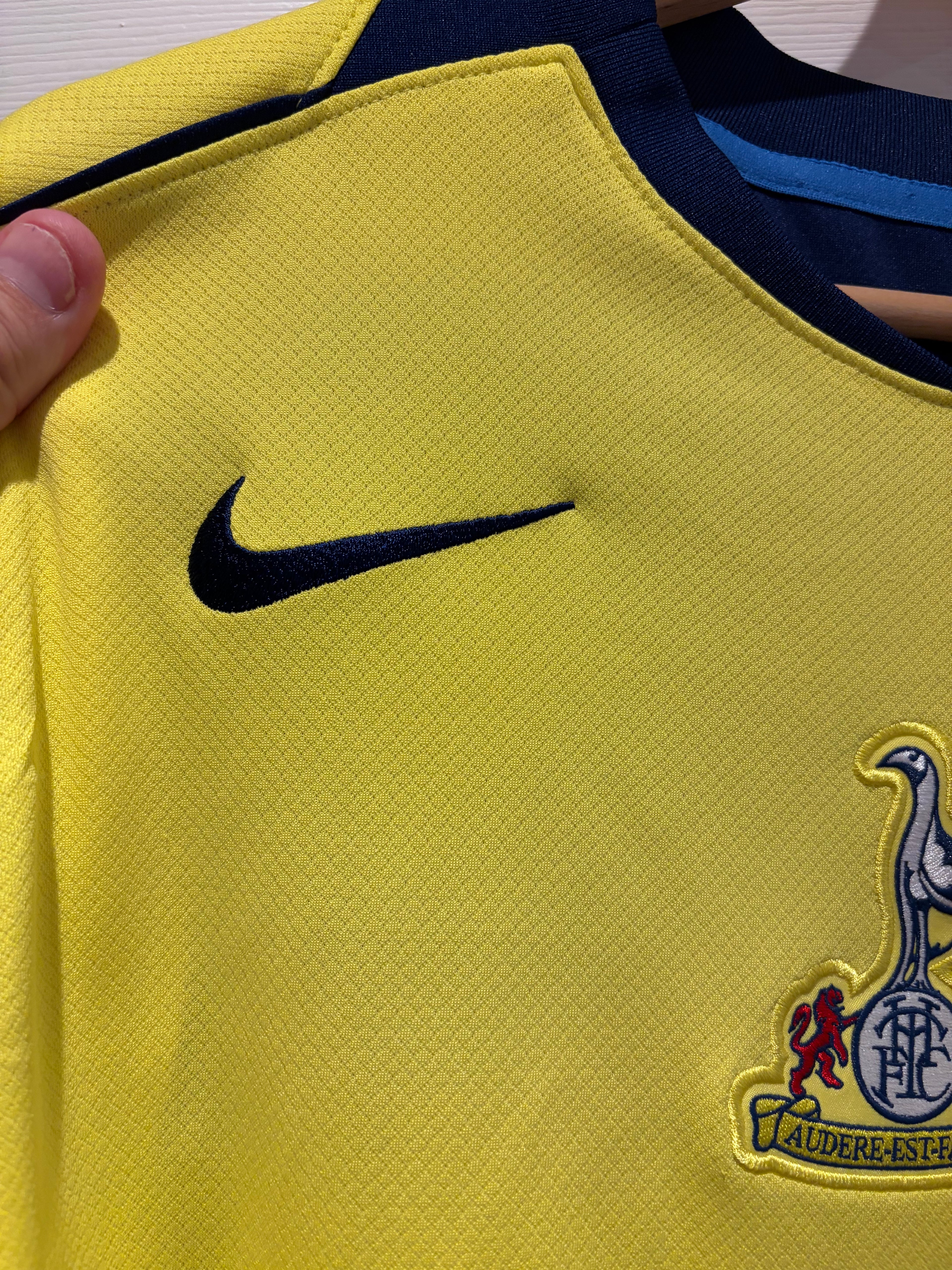 Tottenham Hotspur 2025/26 Third Shirt Romero 17 – Europa League Winners Badge Nike Size M