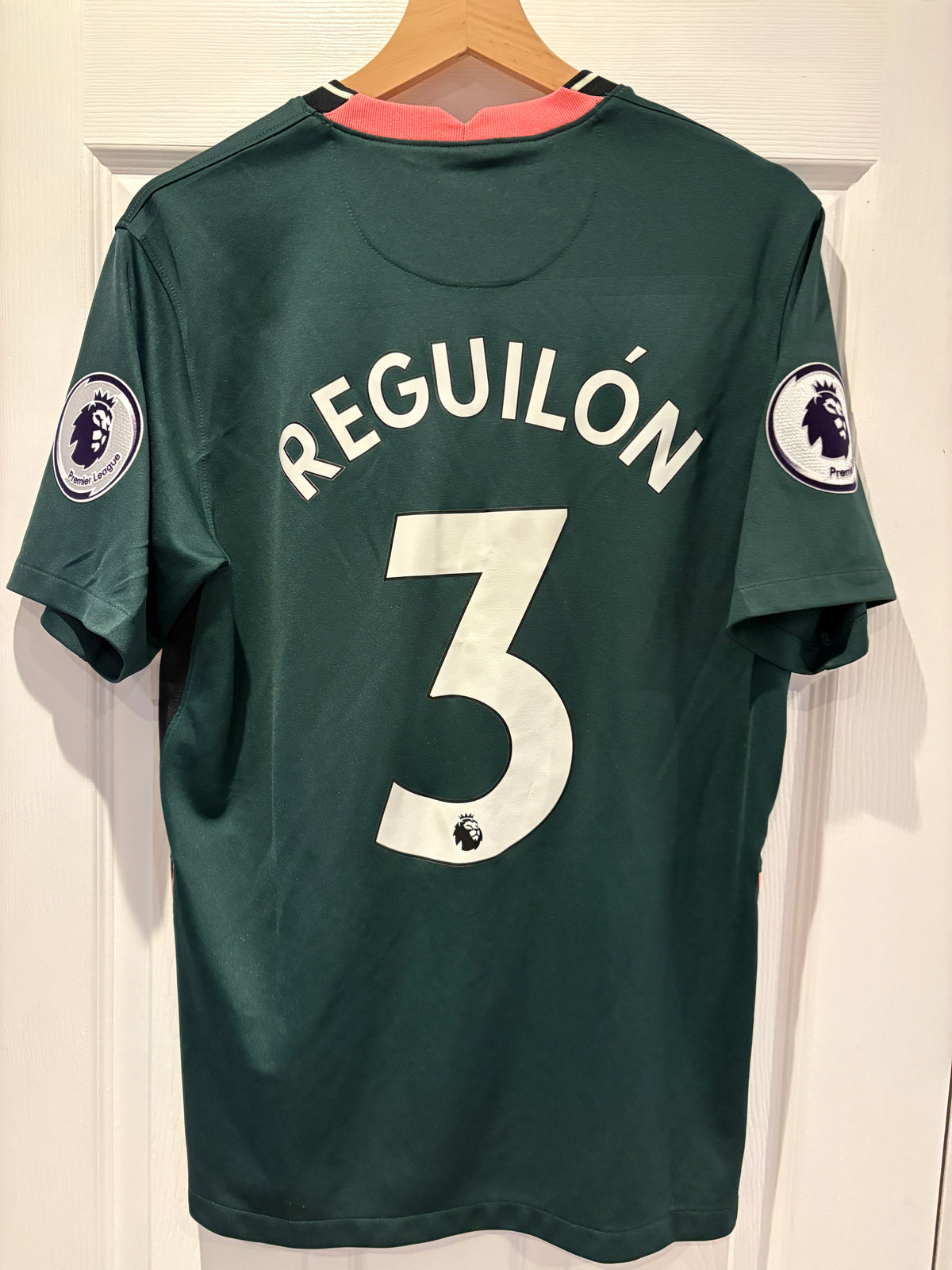 Tottenham Hotspur 2020/21 Away Shirt – Reguilón 3 Nike Dri-Fit Size M