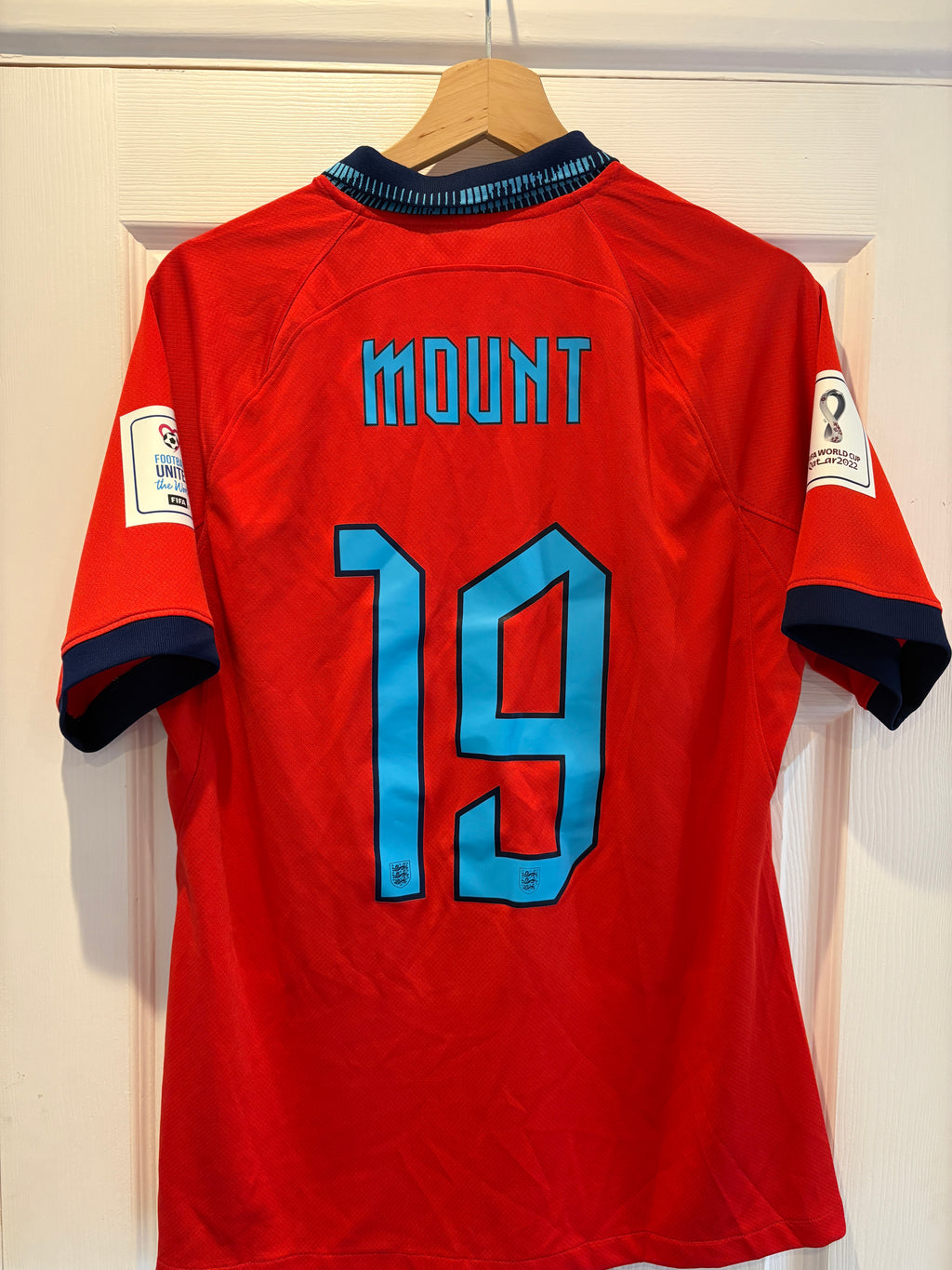 England Away Shirt 2022 – Mount 19 – Nike – Size M – FIFA World Cup Qatar