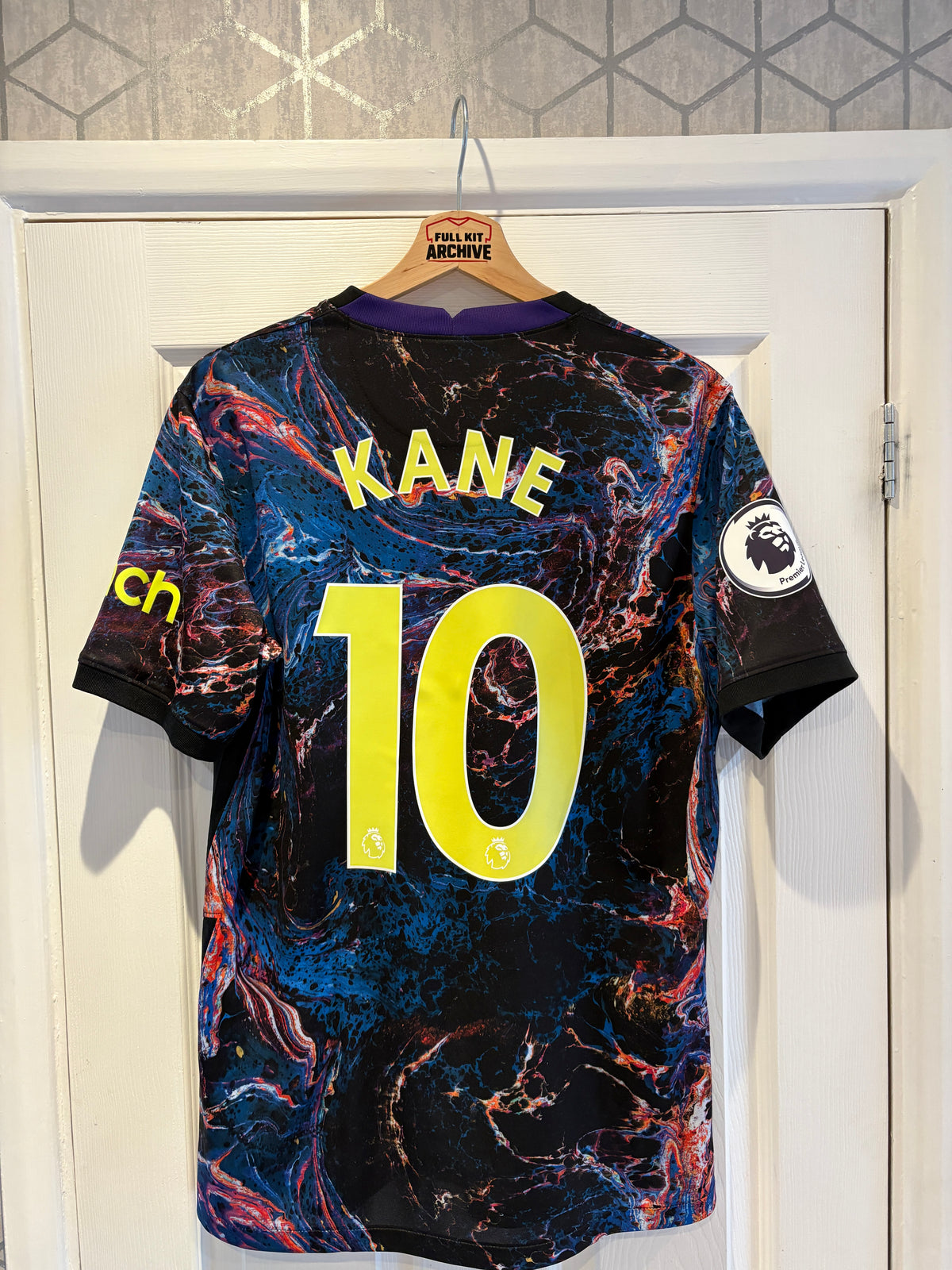 Tottenham Hotspur 2021/22 Away Shirt Kane 10 Nike Size M Premier League Patch