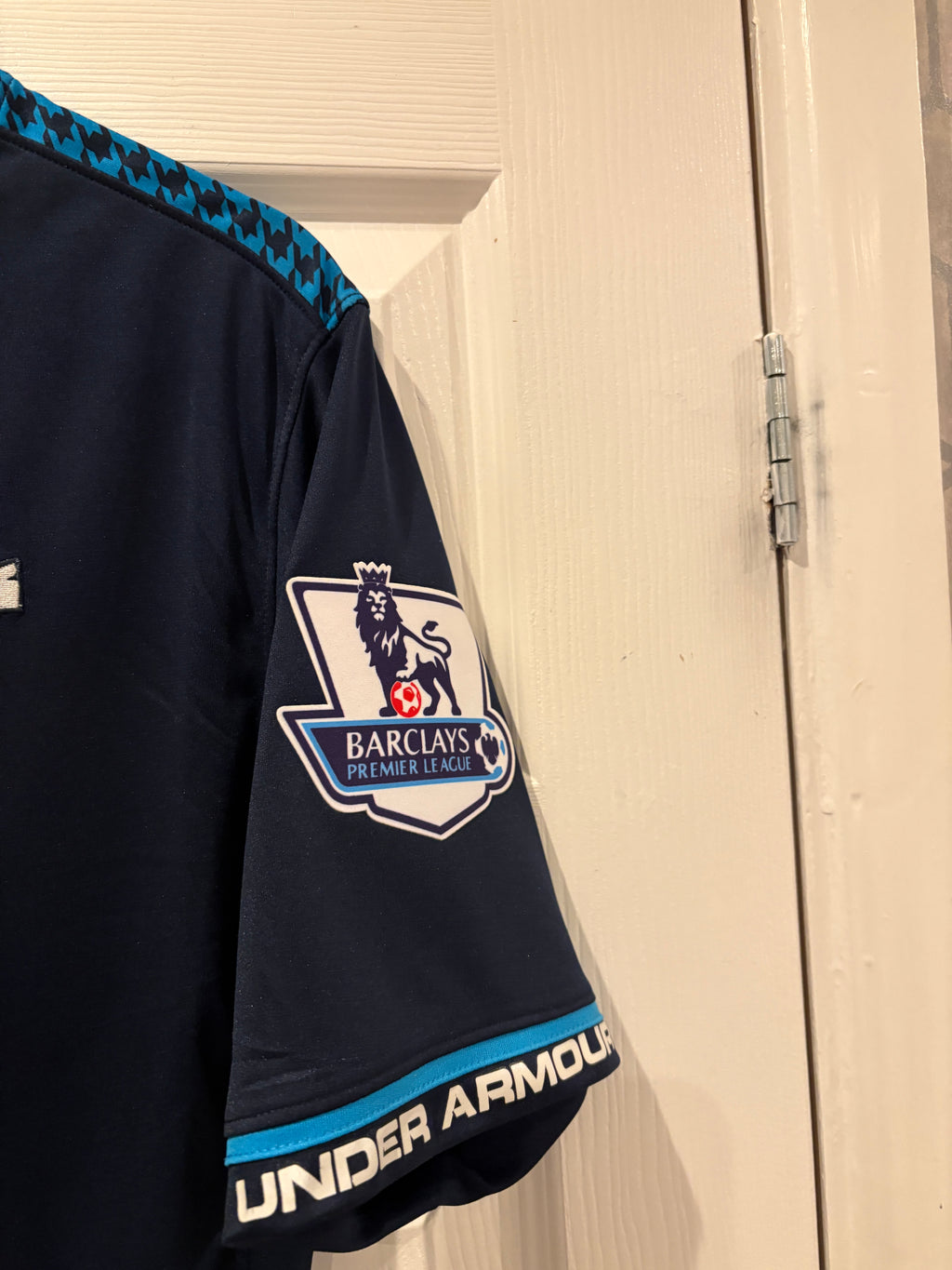 Tottenham Hotspur 2013/14 Away Shirt Christian Eriksen 23 Under Armour Size M