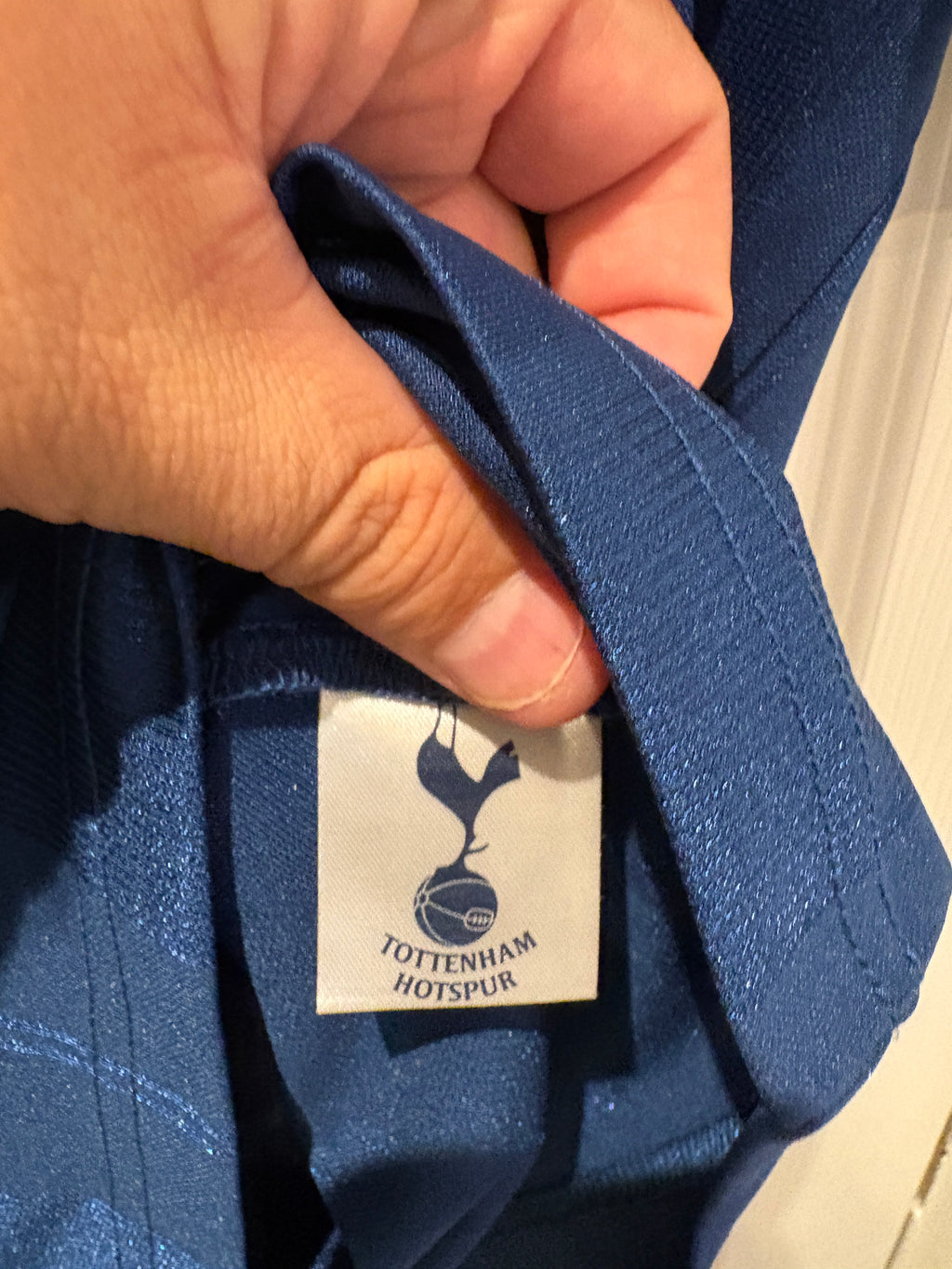 Tottenham Hotspur 1997/98 Away Shirt Klinsmann 33 – Official Pony Reissue – XL